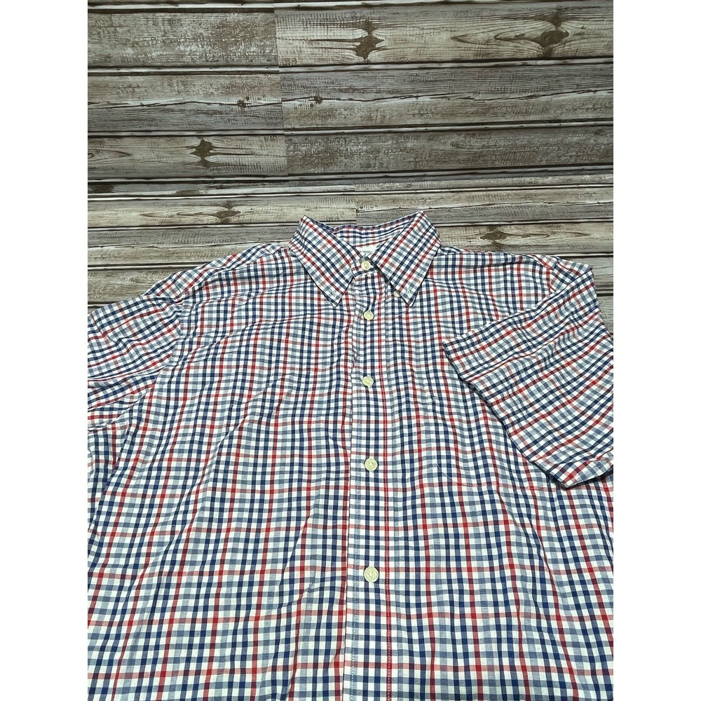 Brooks Brothers Regent Short Sleeve Button Down Size Medium